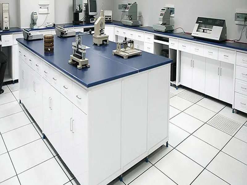 實(shí)驗(yàn)室800.64平方國(guó)標(biāo)防靜電地板項(xiàng)目